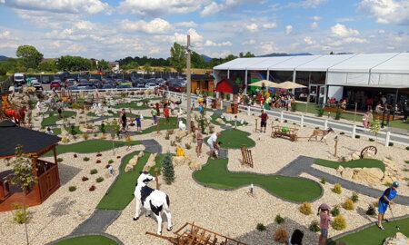 ADVENTURE GOLF